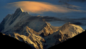 全球足球最新消息发布，球队备赛冲刺